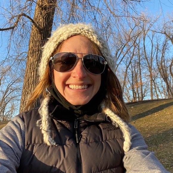 Meet your Posher, Alisa - Picture 1 of 1